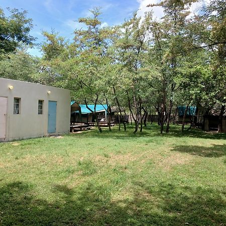 Camp Hogo Kavango Рунду Екстериор снимка