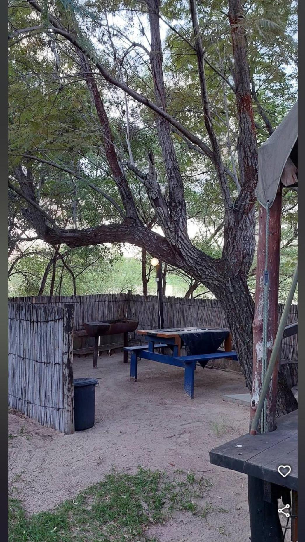 Camp Hogo Kavango Рунду Екстериор снимка